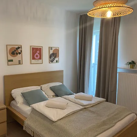 Metro Szwedzka Apple Apartamento *